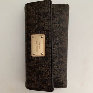 Michael Kors wallet